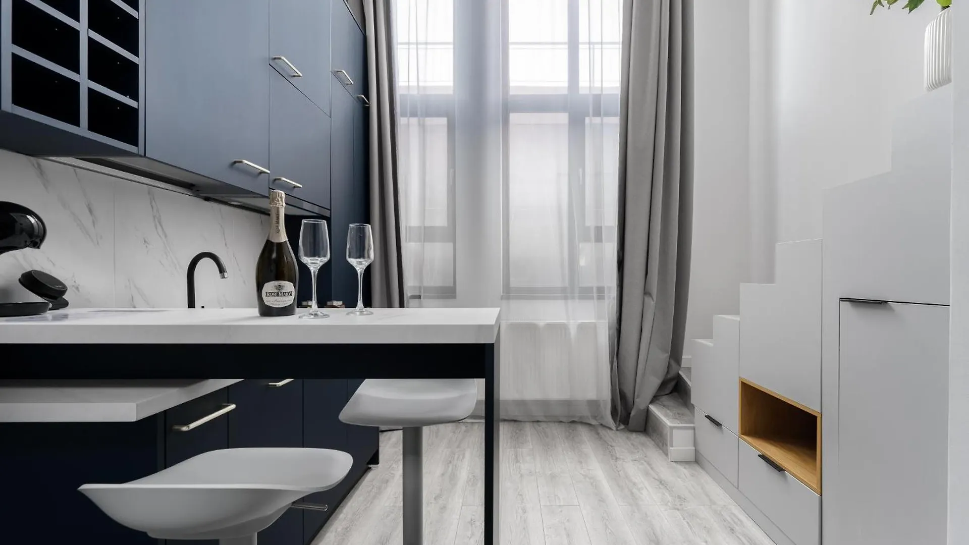 Aquamarine By Selestate - Luxe Stay In Bucareste