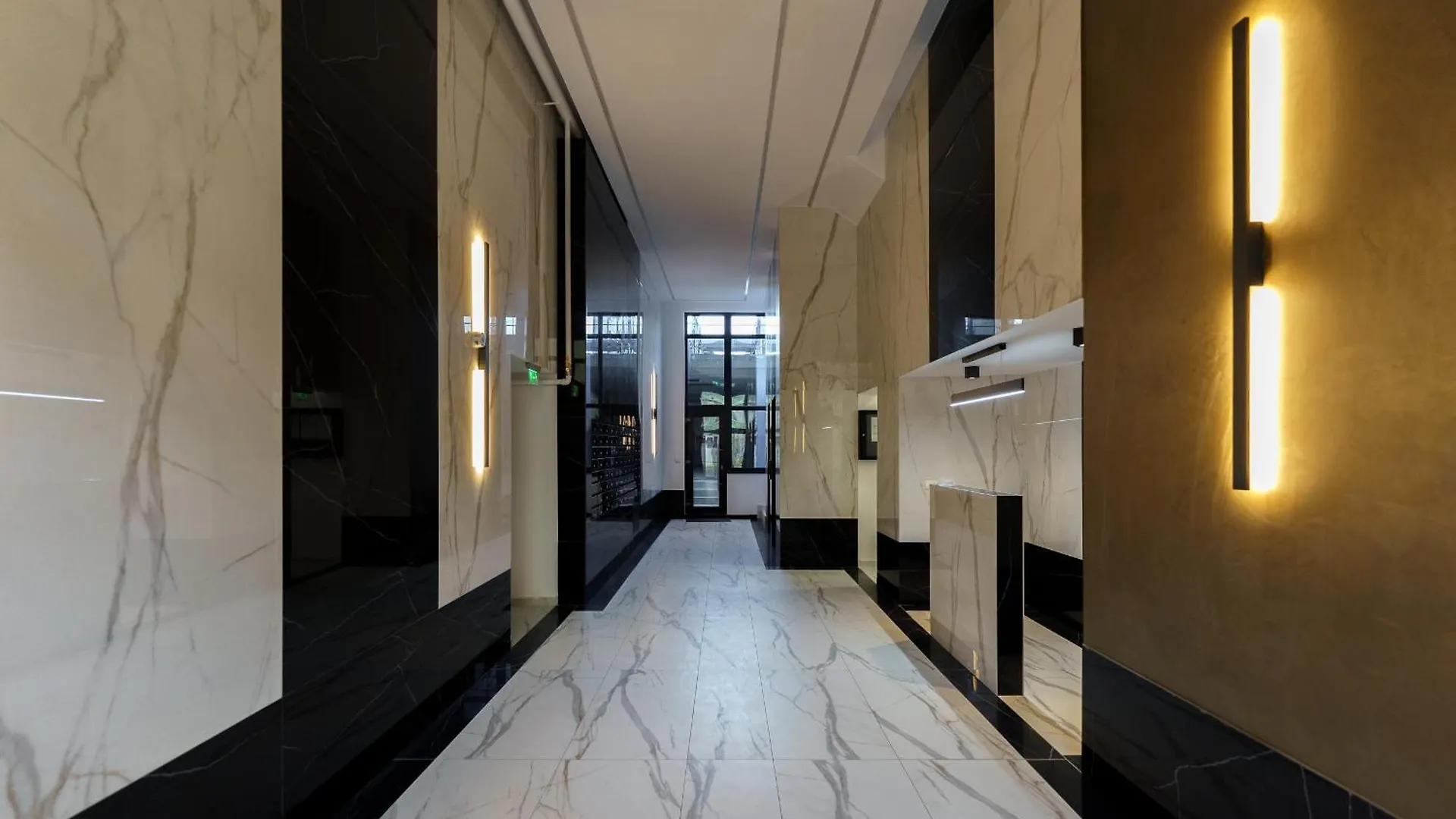 Aquamarine By Selestate - Luxe Stay In Bucareste